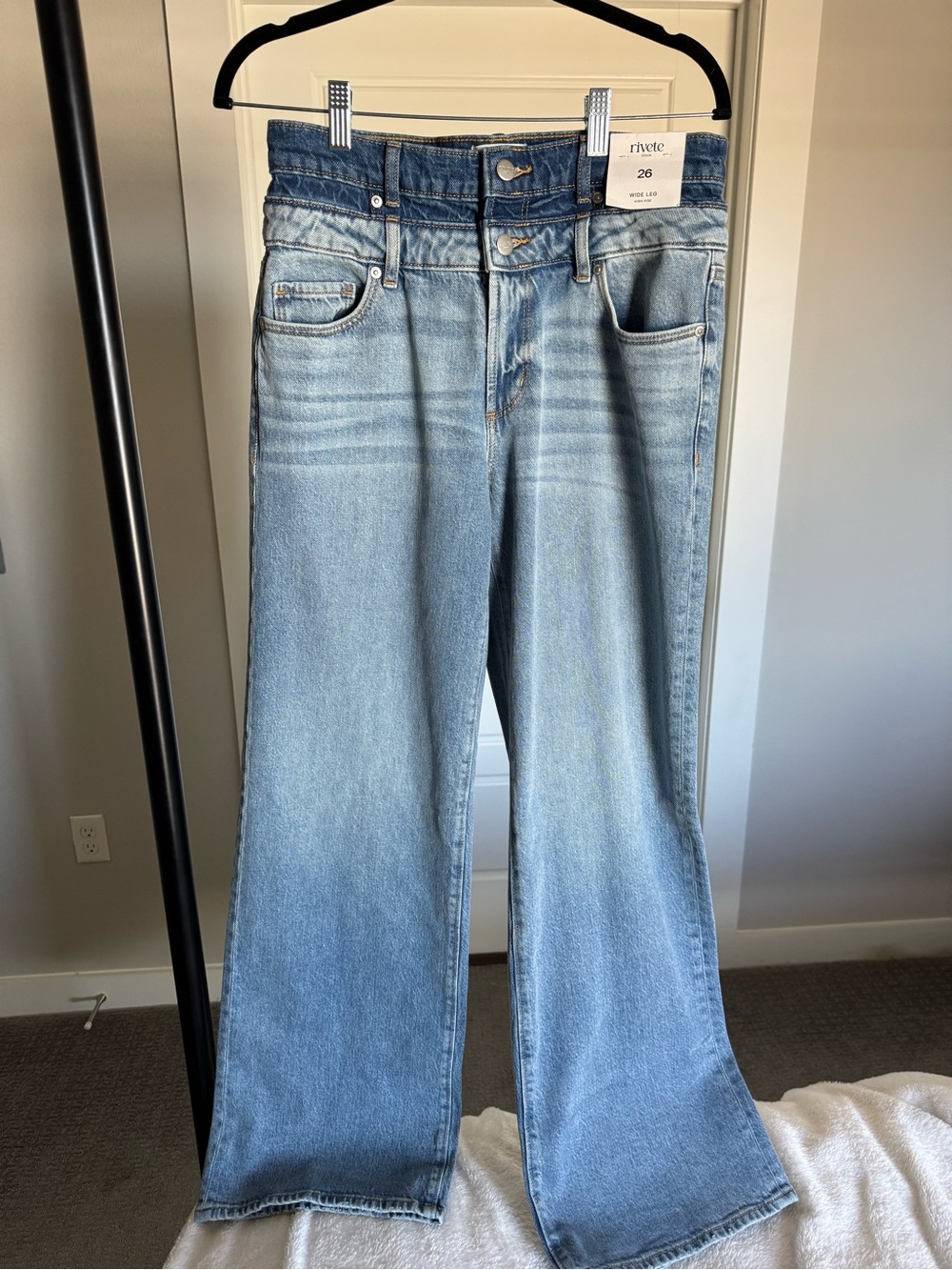 Rivete High-Rise Wide-Leg Jeans in Light Blue